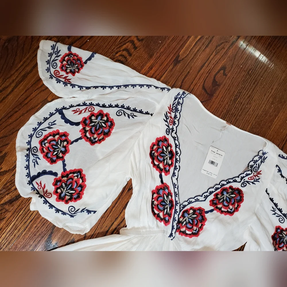 Free People NWT Women's Cora White Floral Embroidered Mini Dress Size S/Petite - Picture 9 of 15